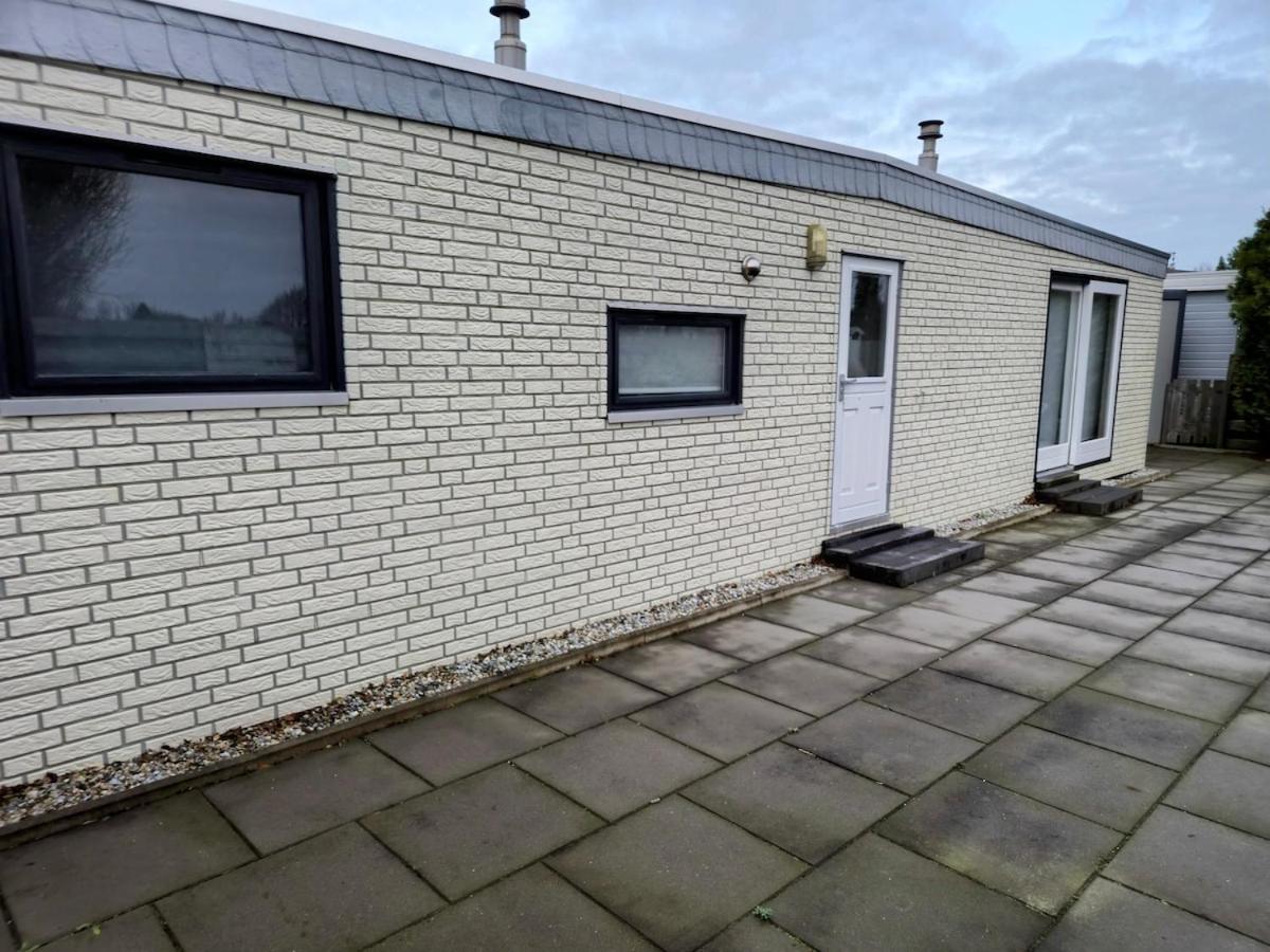 Chalet T18 Makkum Bagian luar foto