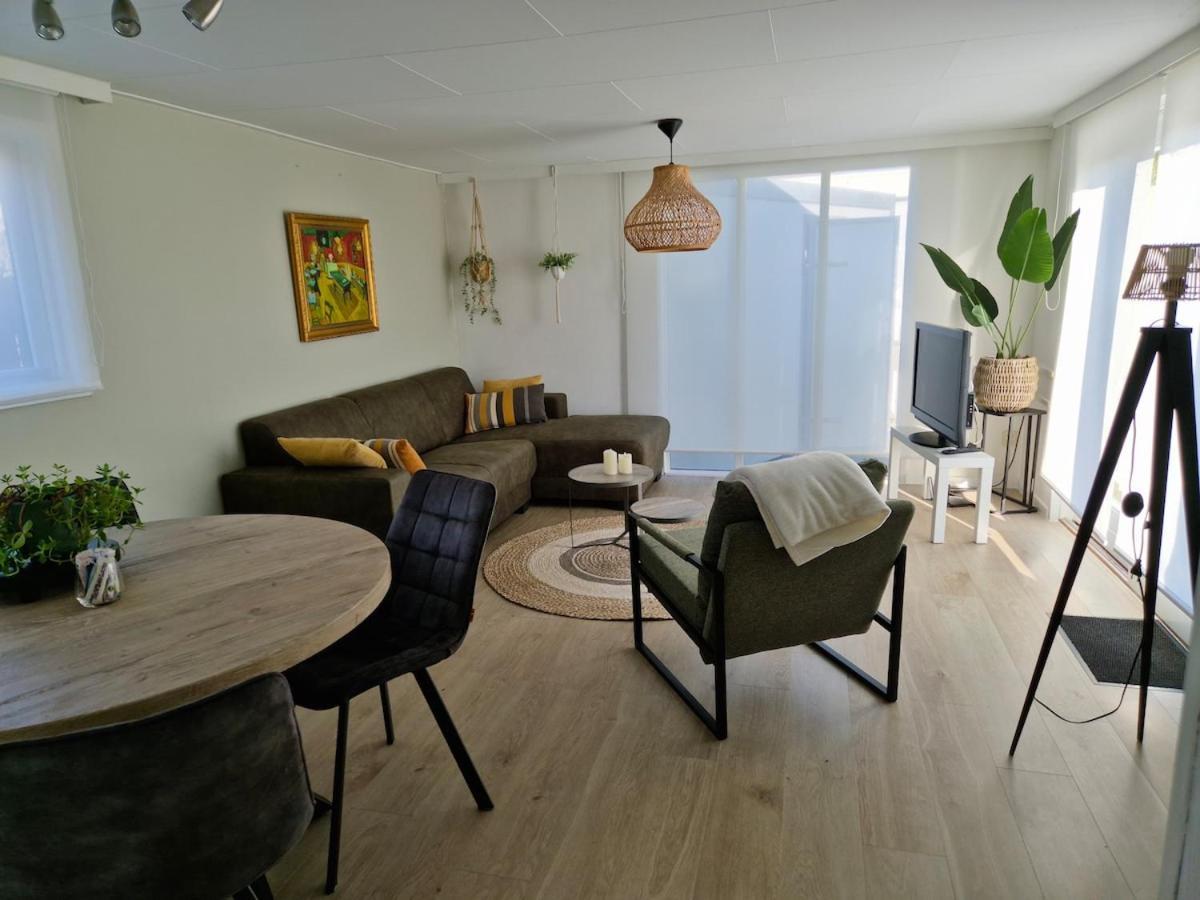 Chalet T18 Makkum Bagian luar foto