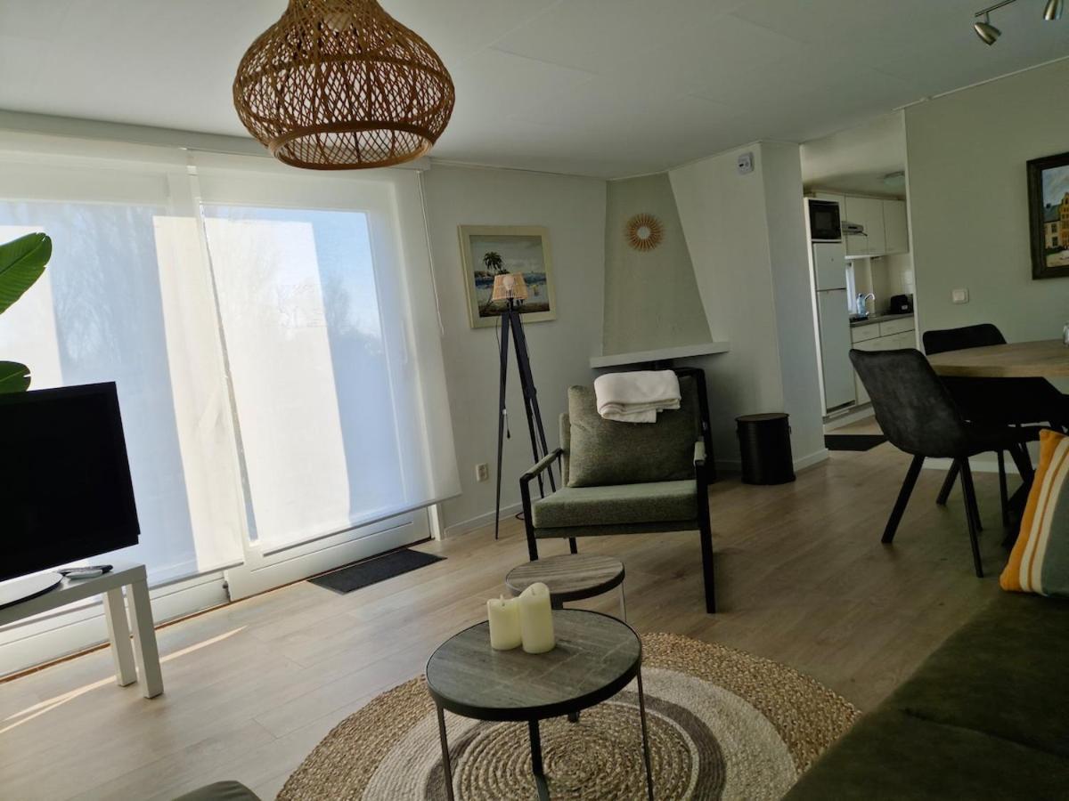 Chalet T18 Makkum Bagian luar foto